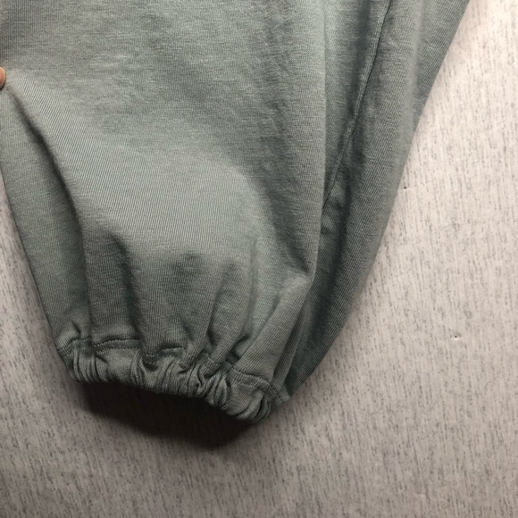 XiRENA Women’s Top Size M Blouson Sleeve Loose Fit Boxy Oversized Gray Green USA - Picture 5 of 14